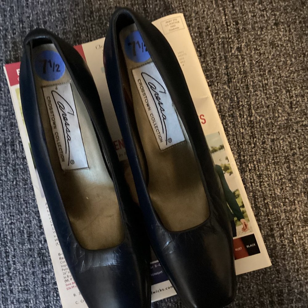 New Caressa pump-7.5B-Navy